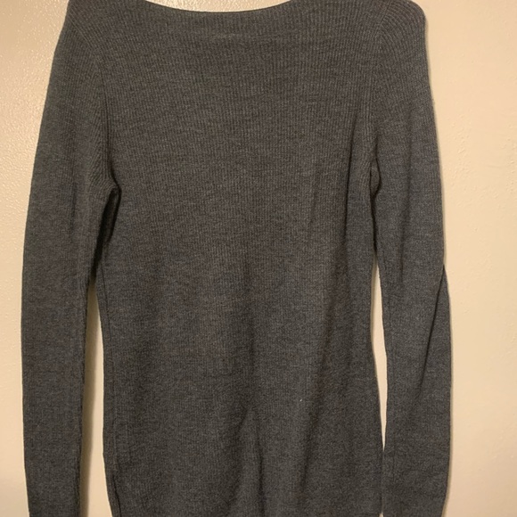 GAP sweater - Picture 2 of 3